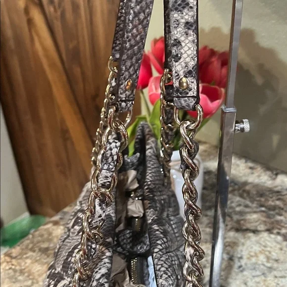 Kate Spade EUC Large Satchel Quilted Snakeskin-Embossed Gold-Tone Hardware - Picture 5 of 11